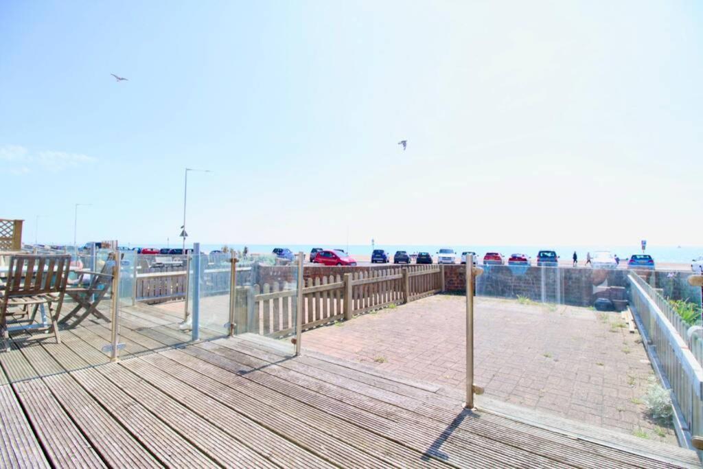 Seaview Beach House Stones Throws From The Sea By Air Premier Seaford Exterior foto